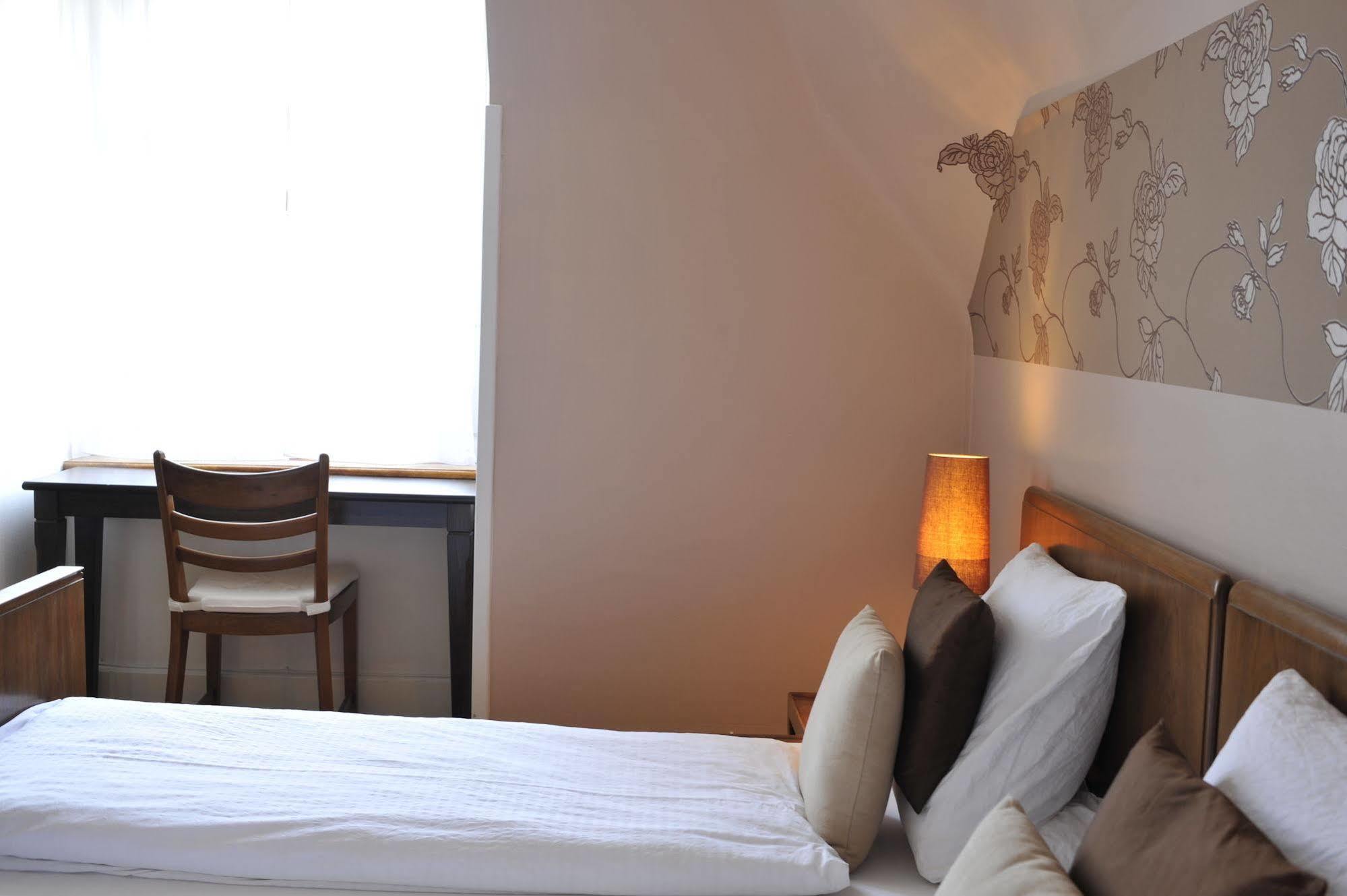 The Bed + Breakfast Bed & Breakfast Lucerne Exterior photo